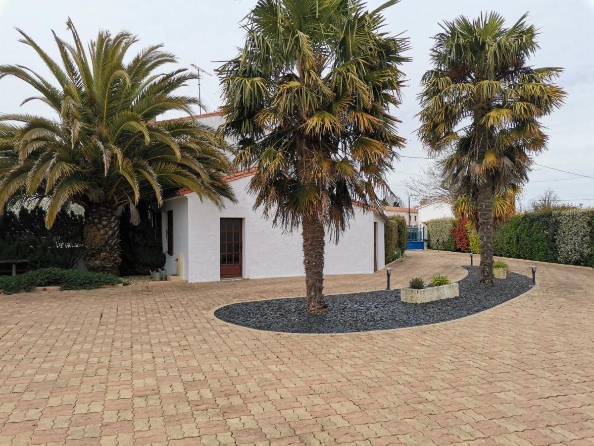 Maison De Campagne Proche Des Plages Saint-Romain-de-Benet Exterior photo